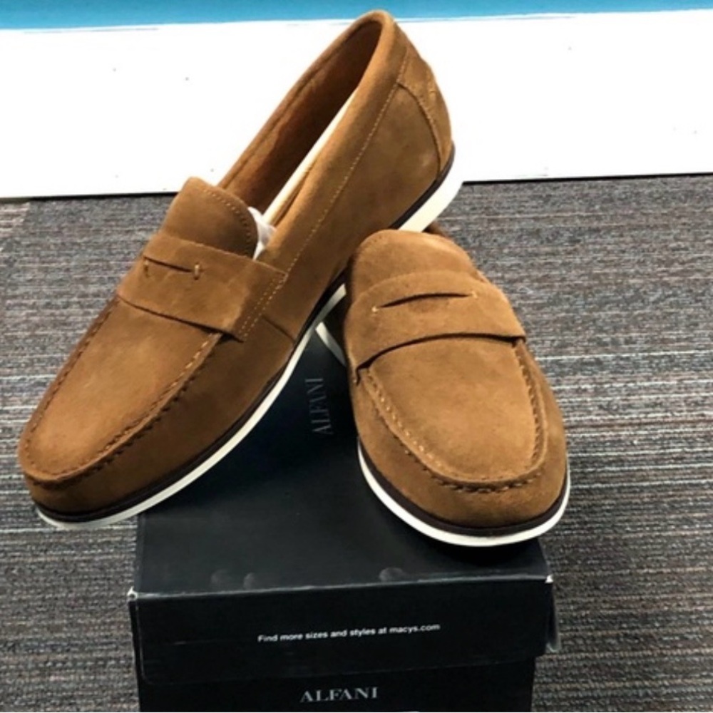 🎄Alfani Men's dark Tan Suede Loafers size (13) men’s🎄